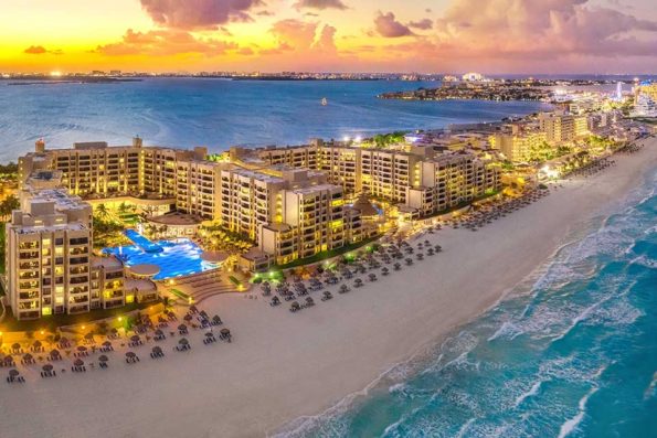 cancun vs playa del carmen