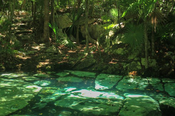 cenote azul cancun mexico