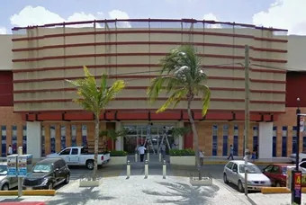 Plaza Las Am&eacute;ricas centro comercial en Canc&uacute;n