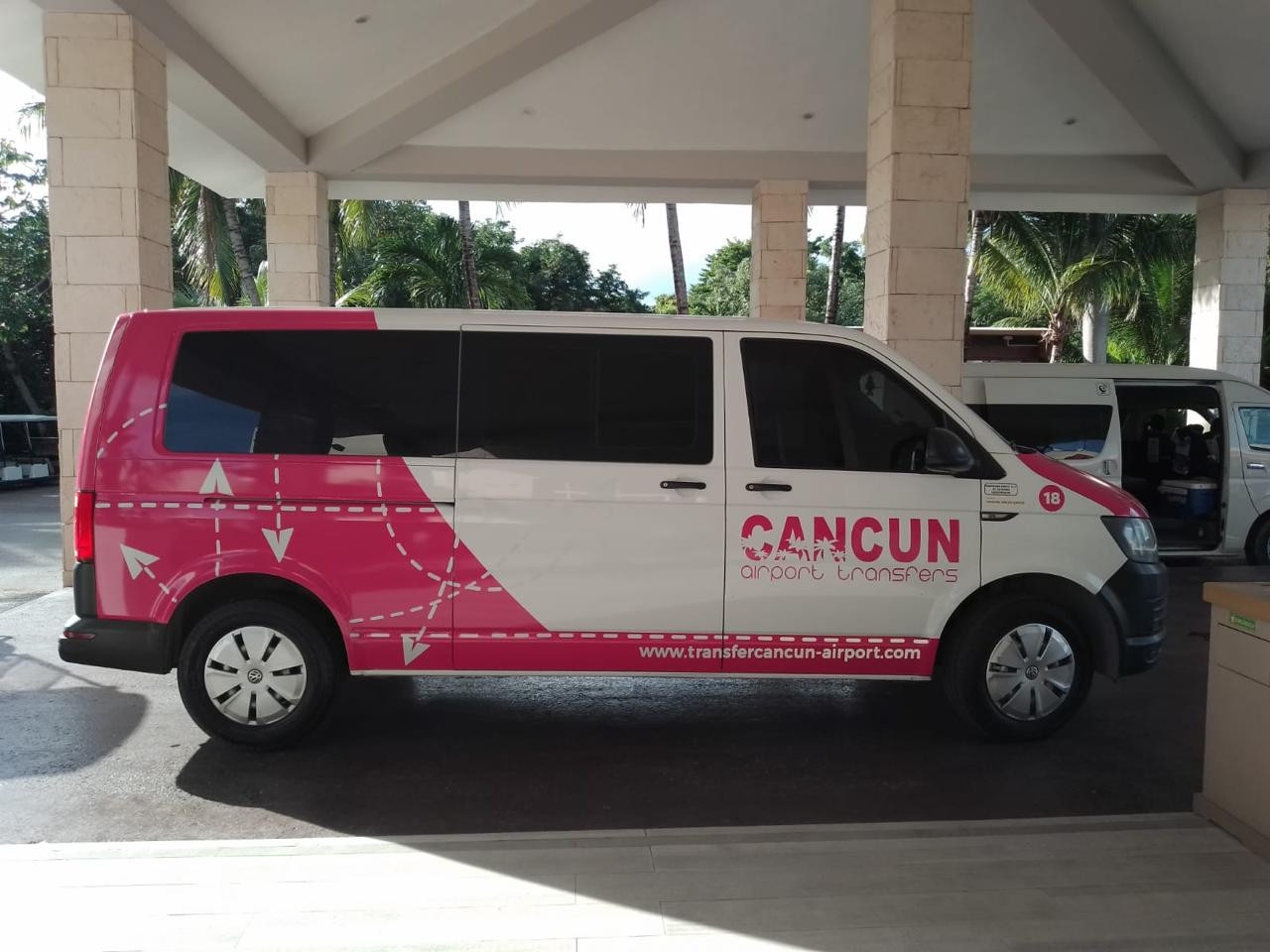 Private transportation in Cancun from Cancun International Airport